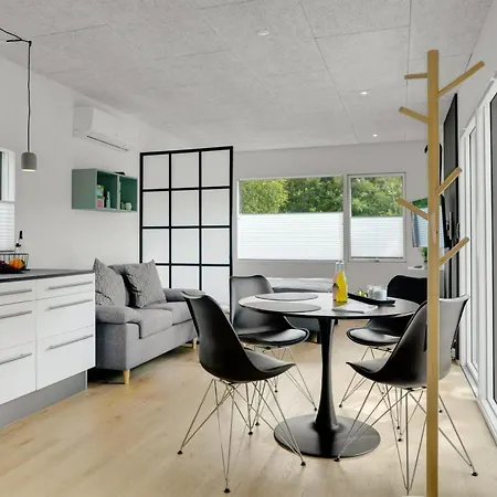 Konrad - 300m From The Sea By Interhome Ferienhaus Hals