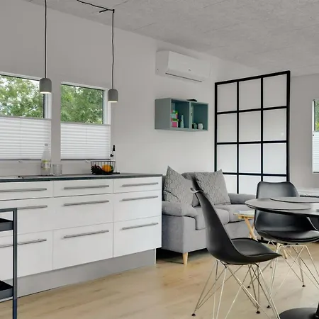 Konrad - 300m From The Sea By Interhome *
