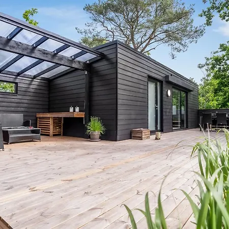 Konrad - 300m From The Sea By Interhome Hals